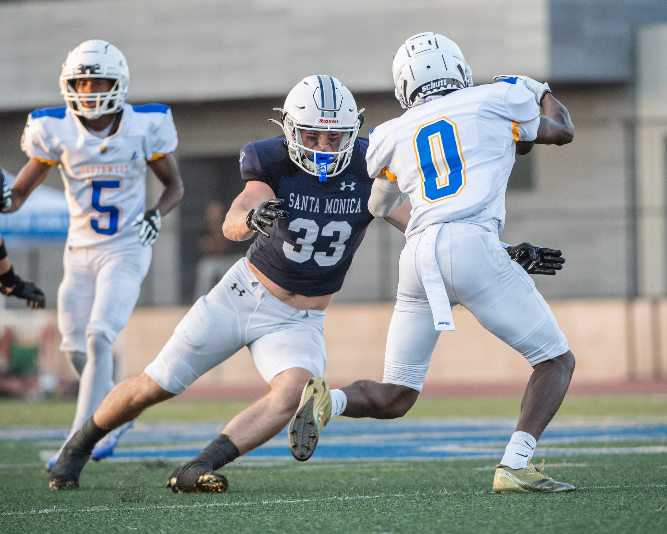 Santa Monica Football off to a Fast Start