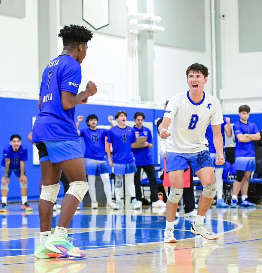 Two SMC Men's Volleyball players on the court